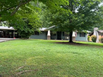 407 White Rd