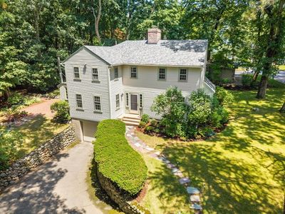 41 Locust Ave