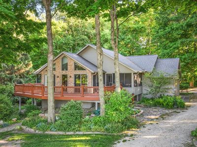 1856 Dorchester Ct