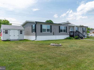 142 Angle Dr