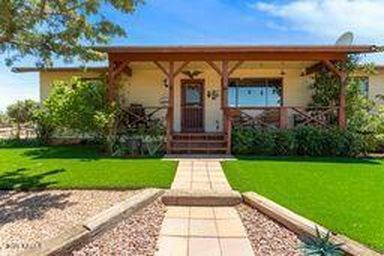 2540 W DIAMOND Drive