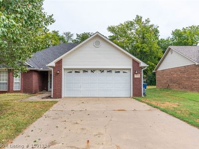 623 Chateau Dr