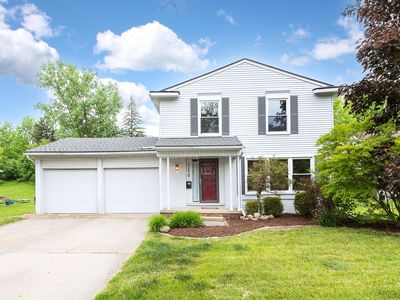 2240 Steeplechase Dr