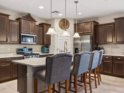 3613 N ASTORIA Drive