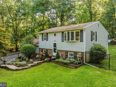 40 Quaker Hill Rd