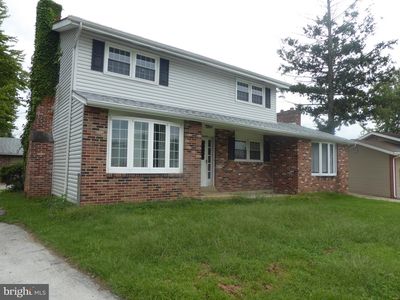 1006 Mayflower Dr