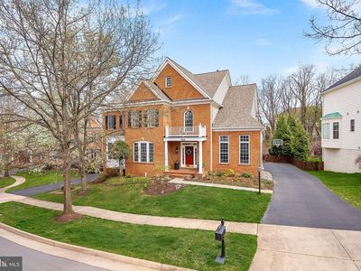 19130 Stream Crossing Ct