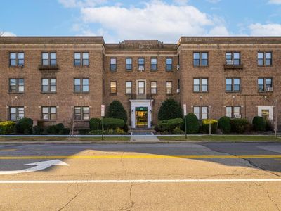 222 Seventh Street #3H