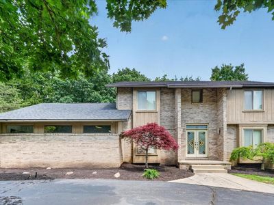 6153 Pickwood Dr