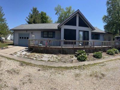 Property at 304 State St, Pleasant Hill, IL