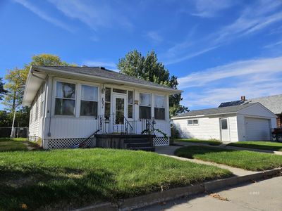 Property at 705 N Prairie Ave, Miles City, MT