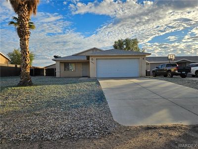 4806 S Baronsgate Way