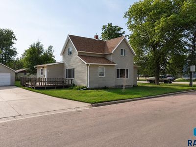401 W Washington Ave
