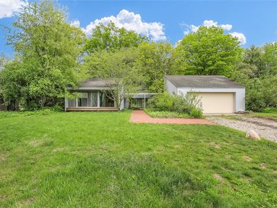 3406 S Persimmon Cir