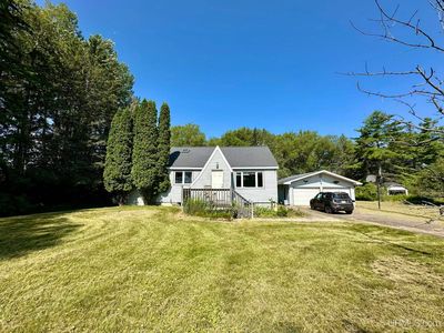 Property at 1114 Willow Rd, Gladstone, MI