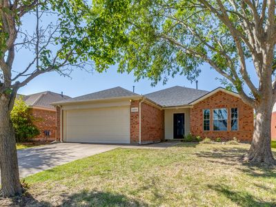 2018 Gardenia Dr