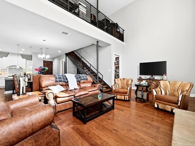 555 Via Amalfi APT 203