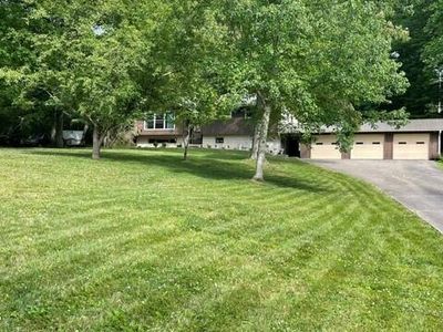 572 S Lake Dr