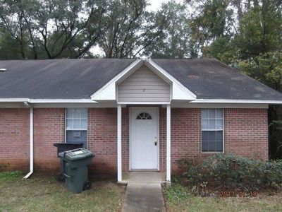 1335 Volusia St #2