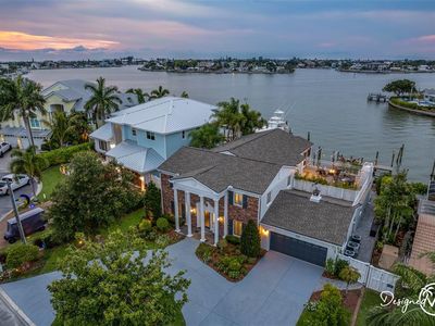 4545 Harbor Hills Dr