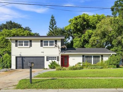 5826 WOODBINE DRIVE