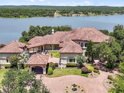 2901 Cliff Point