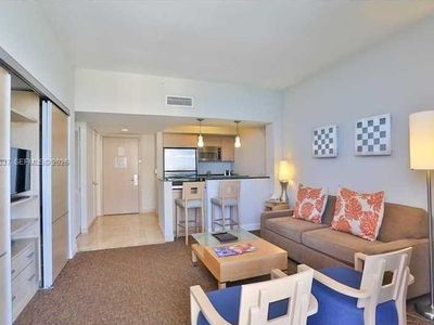 18683 Collins Ave #1709