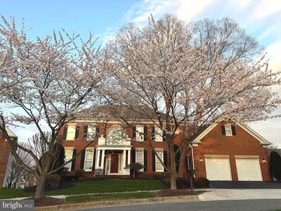 208 Deep Trail Ln