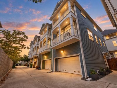 1331 W 24th St Unit D