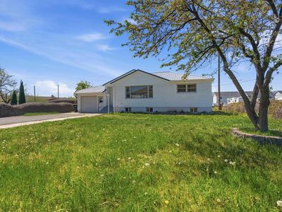1089 W Quinn Rd
