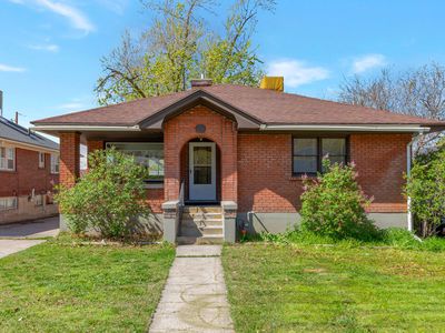 2979 Jackson Ave