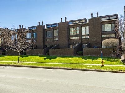 1599 East Ave