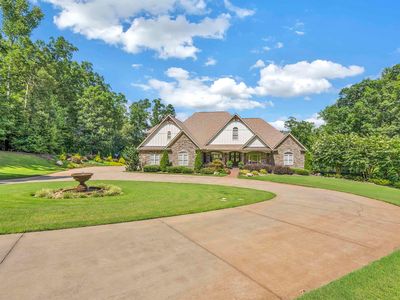 460 Whispering Ridge Trl