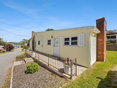 Property at 10 Lincoln Ave, Warren, RI