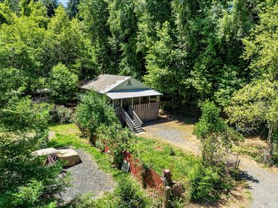 10539 River Drive