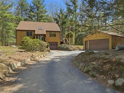 35 Fanning Ln