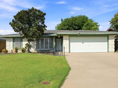 1913 Driftwood Ln