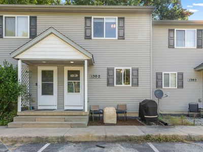 130 Irving Rd Unit 2
