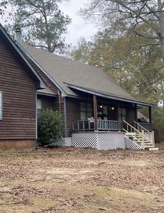 203 Edgewood Dr