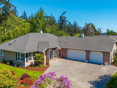 1546 Wedgewood Lane
