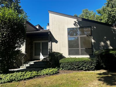 2 Doral Drive