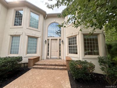 61 Charney Court