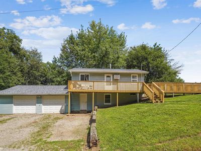 Property at 5191 Skyline Dr, Brooklyn, IA