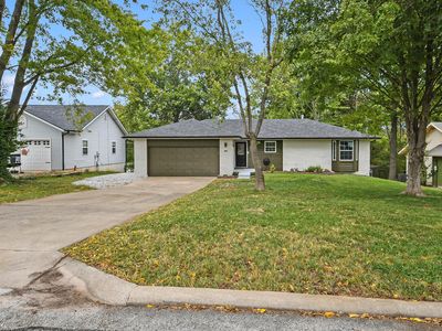 103 E Horseshoe Drive