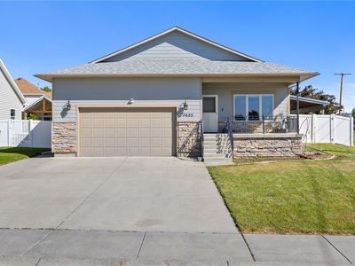 3605 Banff Ave