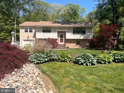 55 Margarete Dr