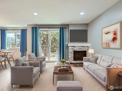 15210 Macadam Road S UNIT E205