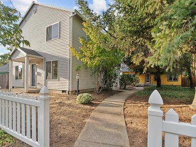 6303 SE Woodstock Blvd