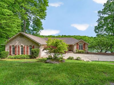 253 Dublin Ln