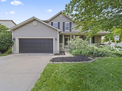 Property at 381 Hearthstone Dr, Delaware, OH